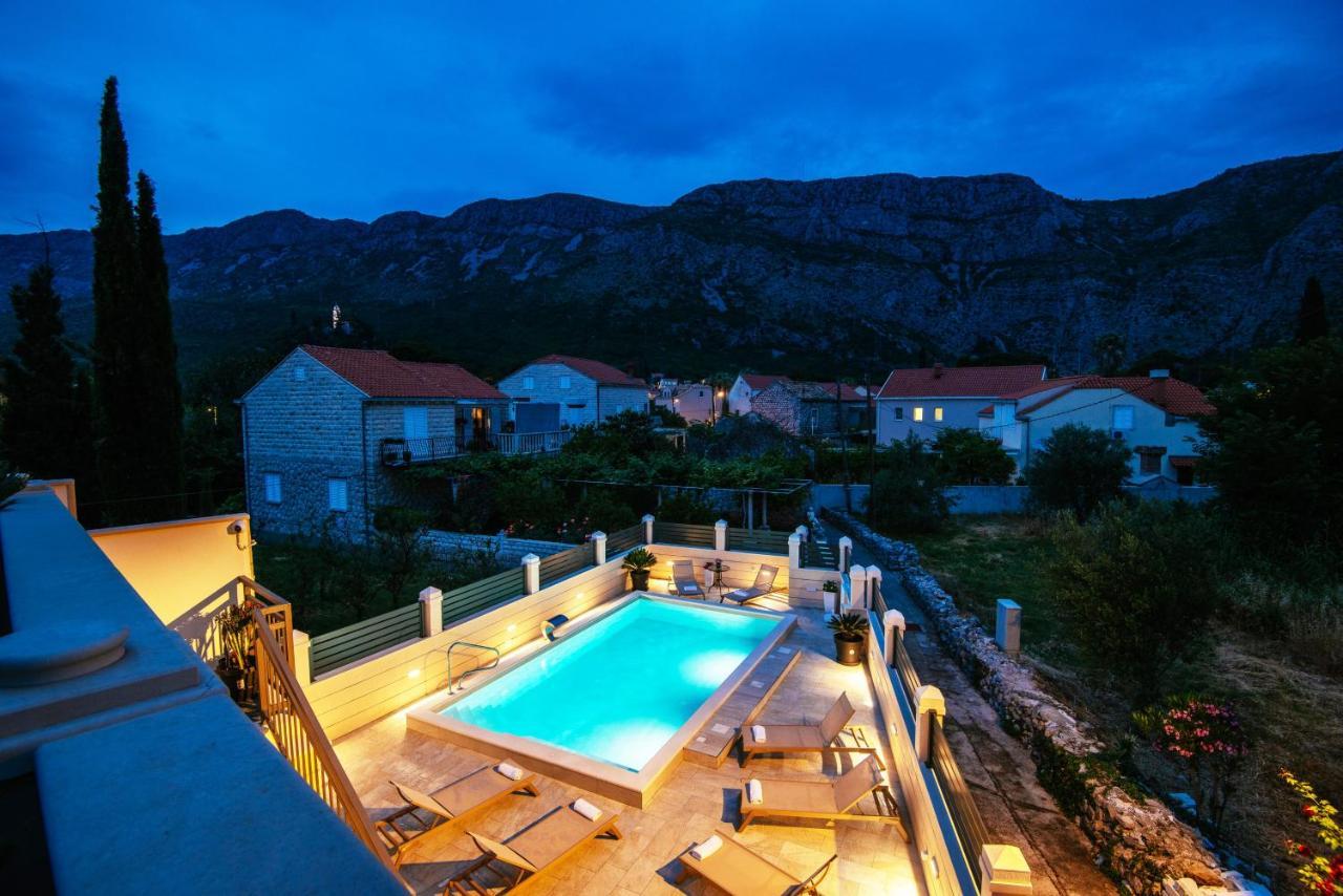 Apartments Dubelj Komolac Bagian luar foto