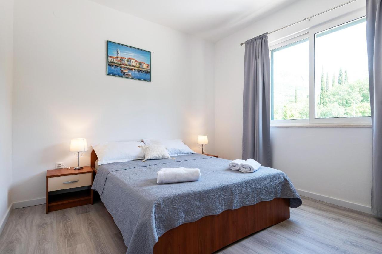 Apartments Dubelj Komolac Bagian luar foto