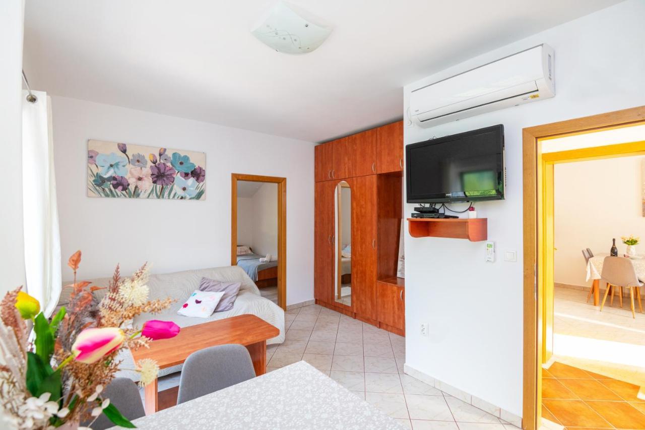 Apartments Dubelj Komolac Bagian luar foto
