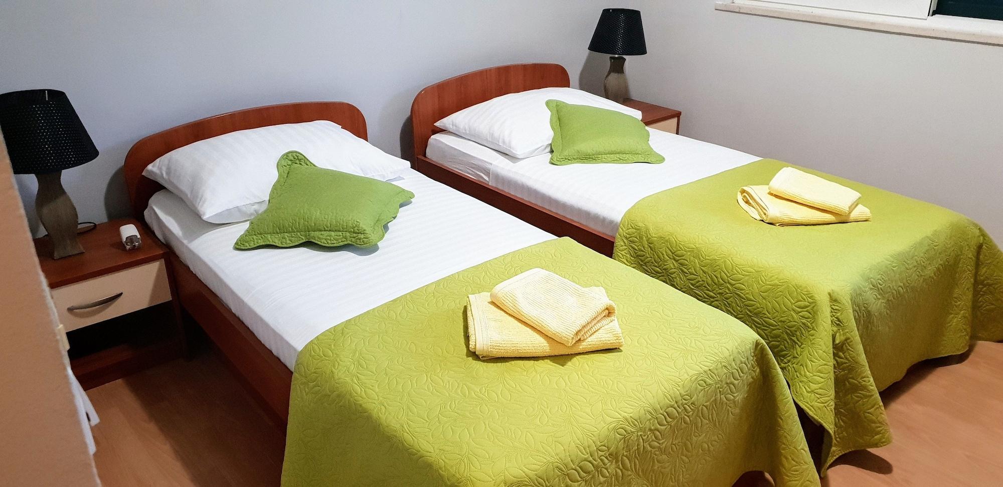 Apartments Dubelj Komolac Bagian luar foto