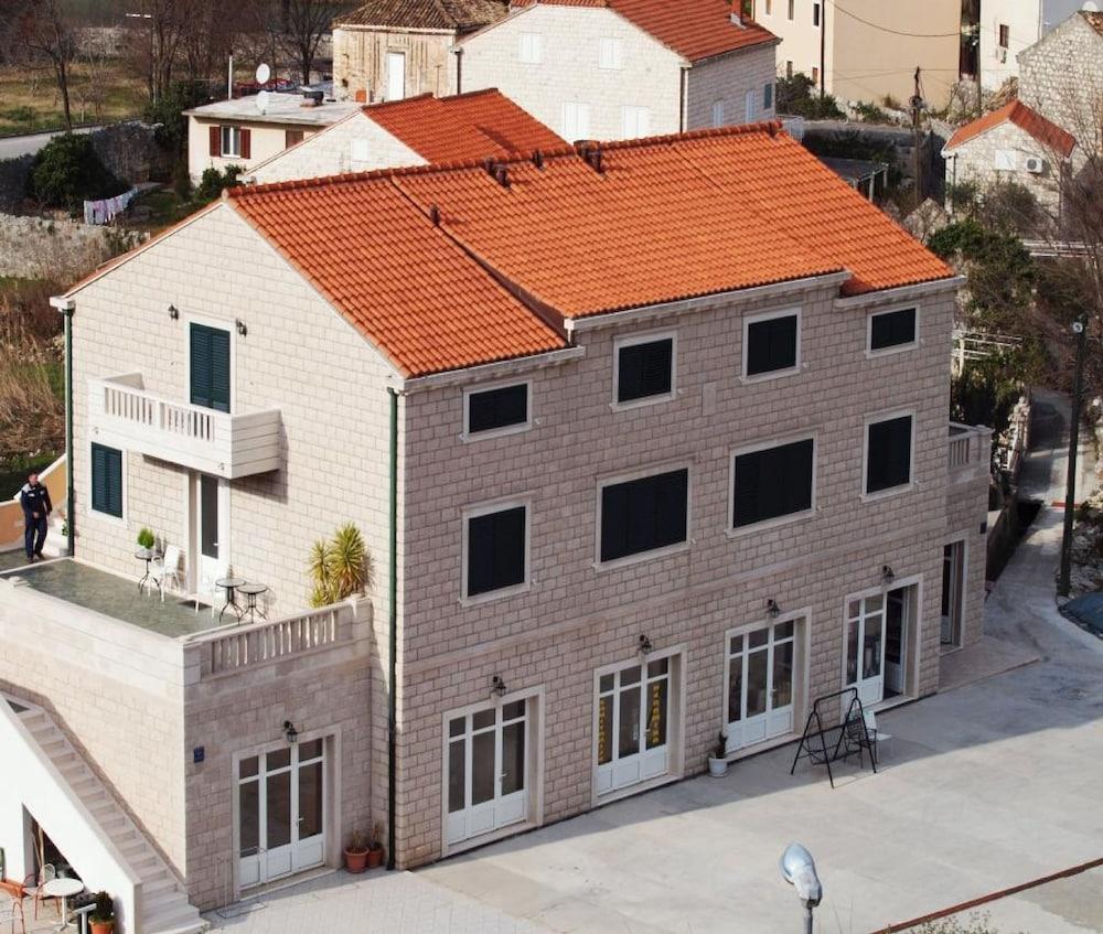 Apartments Dubelj Komolac Bagian luar foto
